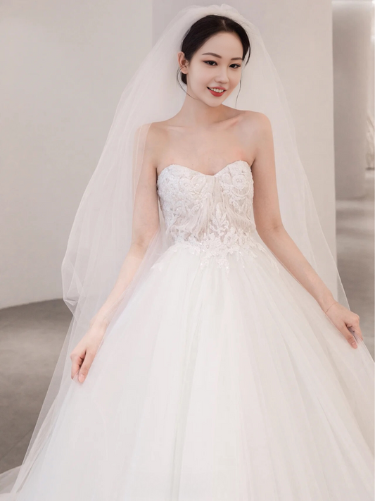 Lace Appliques Tulle Wedding Dress 11743